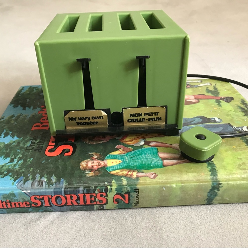 Vintage Avocado Green Toy Toaster 70's - Vintage Kids Toys